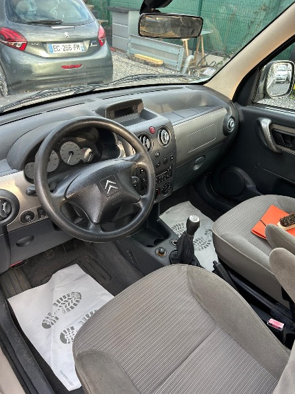 
                                                Voiture
                                                 Citroën Berlingo 1.6 HDI 90CH phase 2