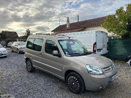 
                                                Voiture
                                                 Citroën Berlingo 1.6 HDI 90CH phase 2