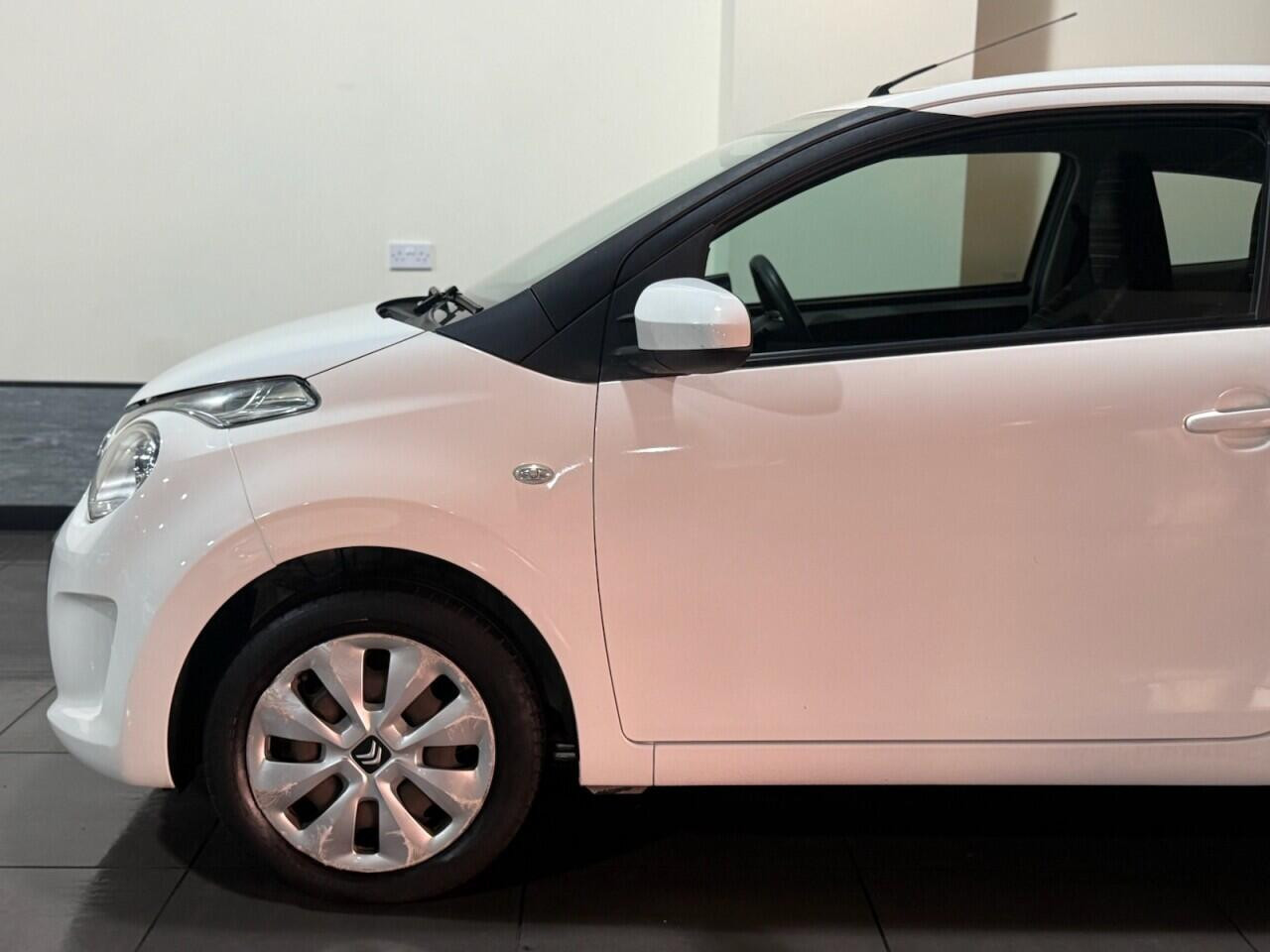 
                                                Voiture
                                                 Citroen C1 1.0 VTi Feel Hatchback 3dr Petrol Manual Euro 5 (Euro 5) (68 ps)