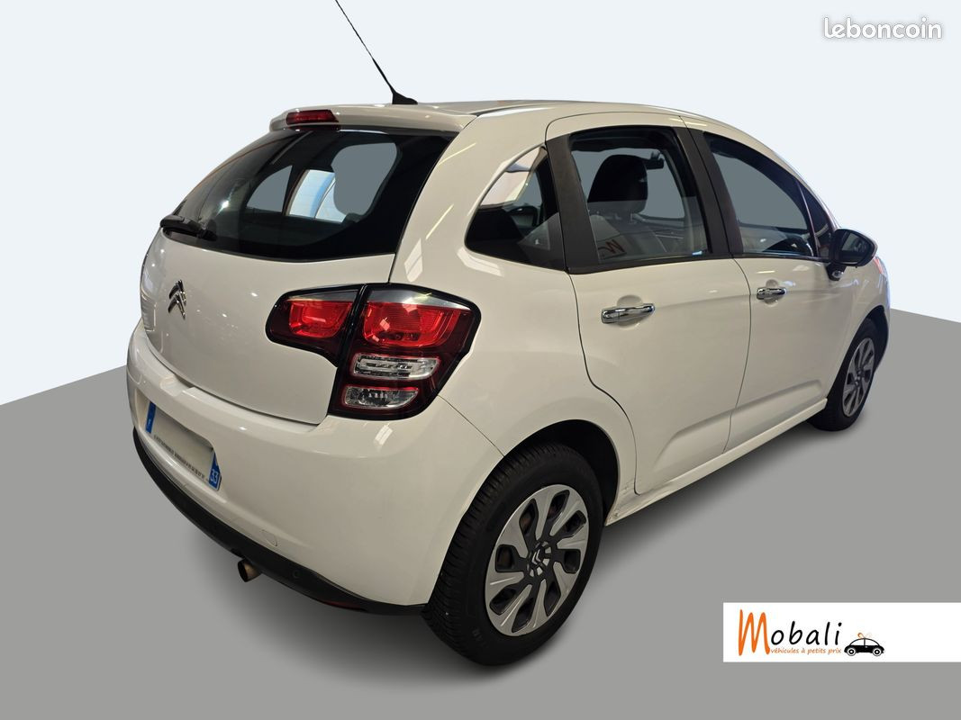 
                                                Voiture
                                                 CITROEN C3 - 1.4 HDi 70 CV ATTRACTION