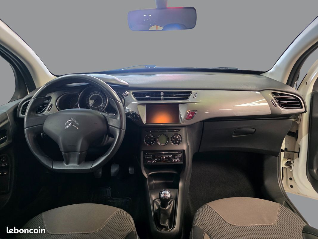 
                                                Voiture
                                                 CITROEN C3 - 1.4 HDi 70 CV ATTRACTION