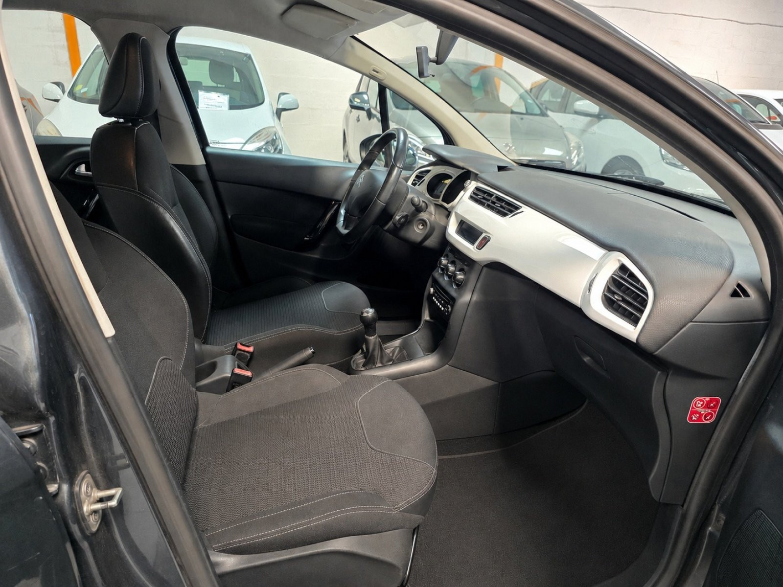 
                                                Voiture
                                                 CITROEN C3 - 1.4 Hdi 70 CV COLLECTION - 4 CV