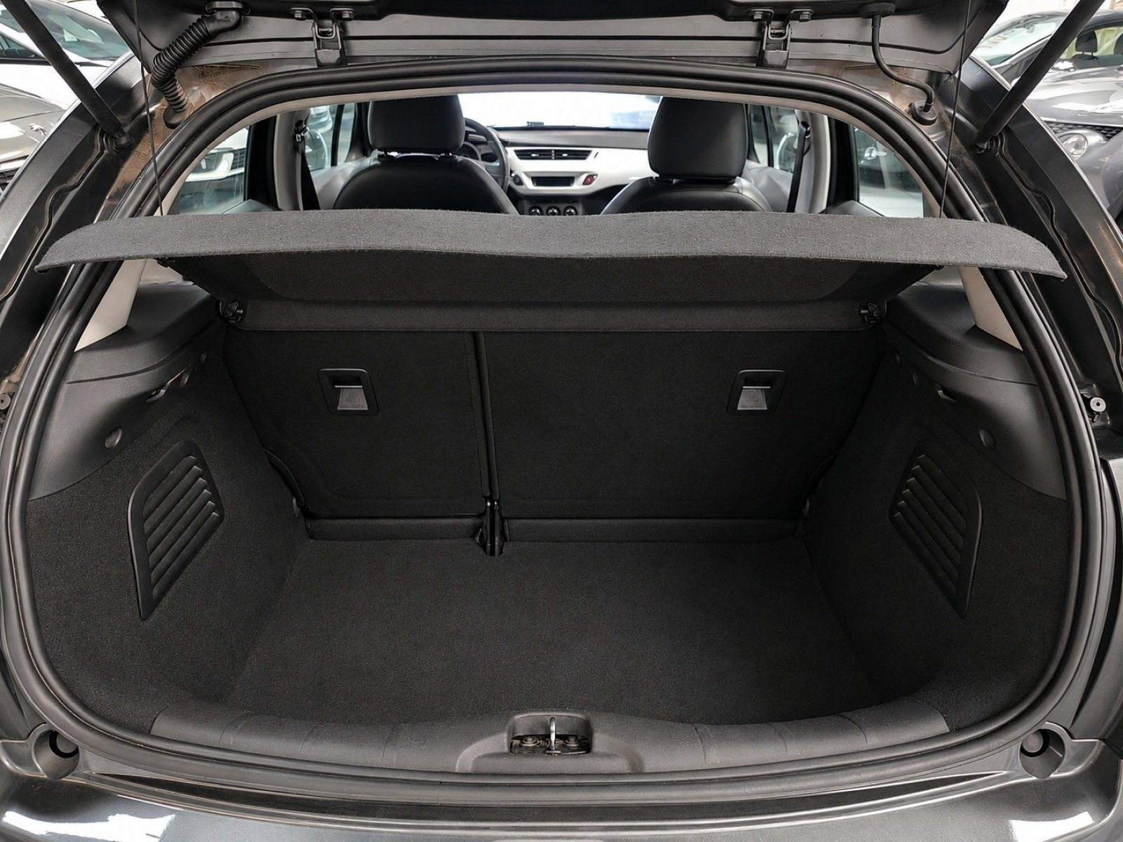 
                                                Voiture
                                                 CITROEN C3 - 1.4 Hdi 70 CV COLLECTION - 4 CV