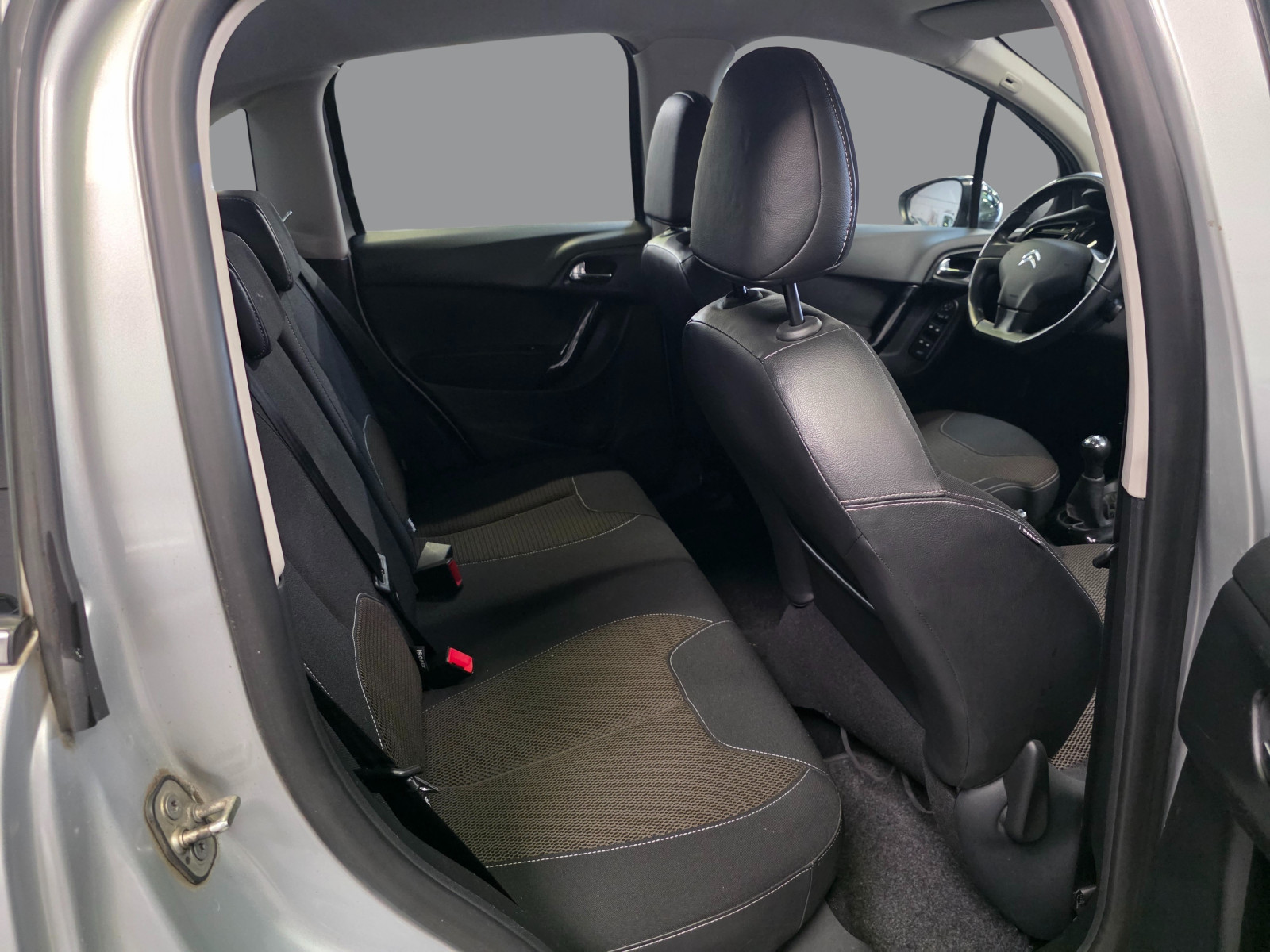 
                                                Voiture
                                                 CITROEN C3 - 1.4 HDi 70 CV SELECTION