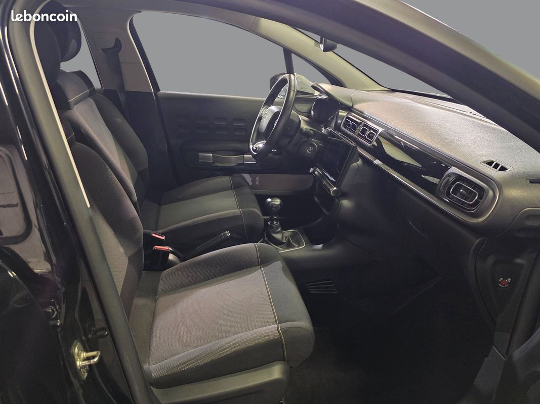 
                                                Voiture
                                                 CITROEN C3 - 1.5 Blue-HDi 102 CV SHINE BUSINESS