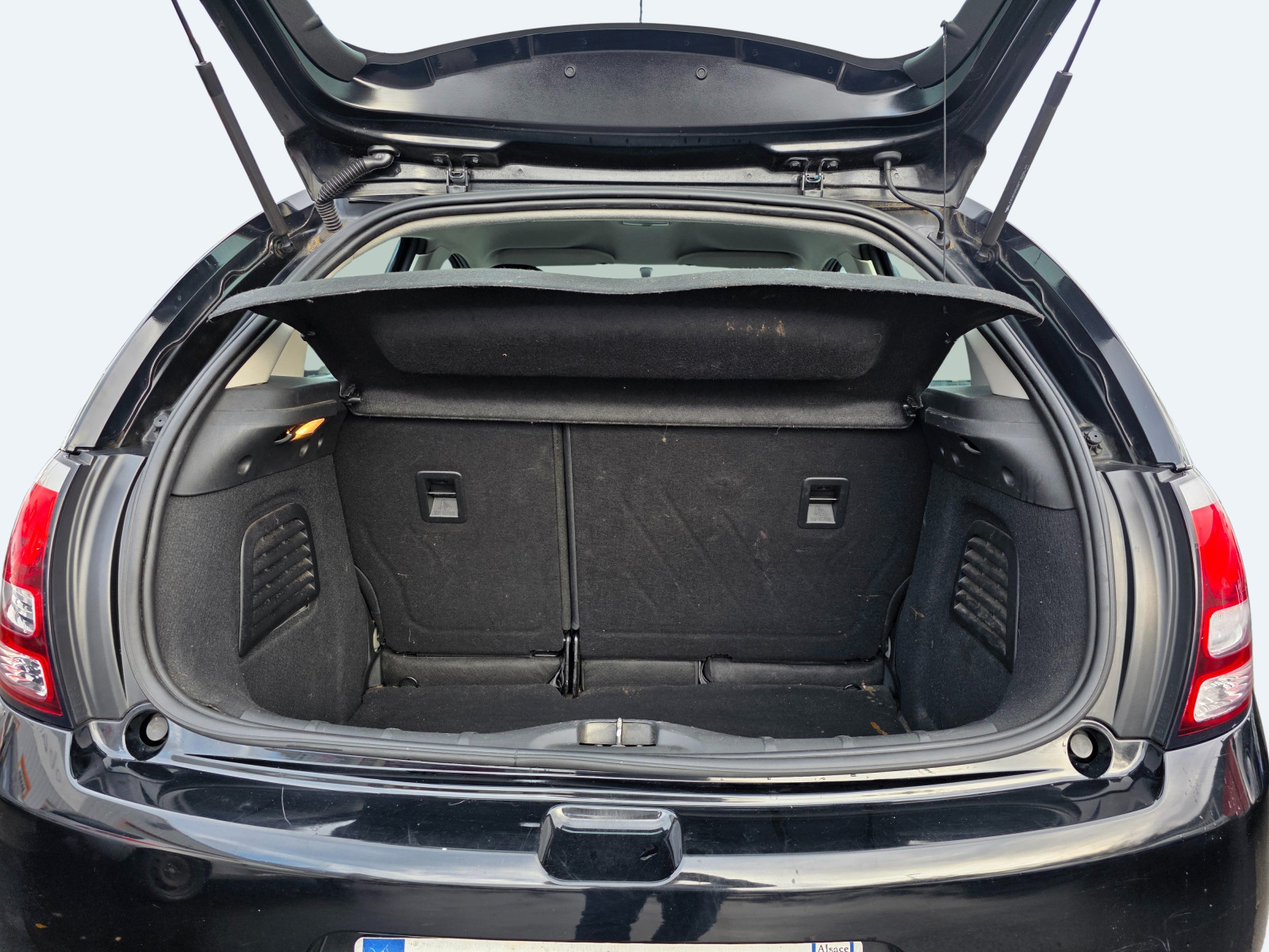 
                                                Voiture
                                                 CITROEN C3 - 1.6 HDi 92 CV COLLECTION