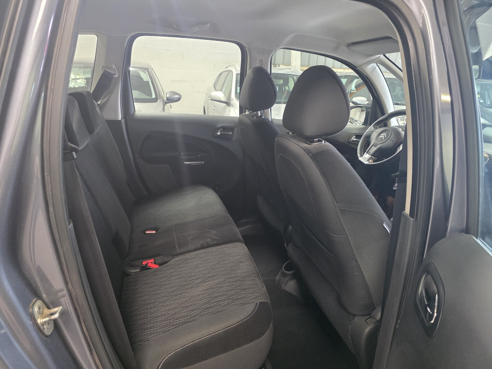 
                                                Voiture
                                                 CITROEN C3 PICASSO - 1.6 HDi 90 CV EXCLUSIVE - 5 CV