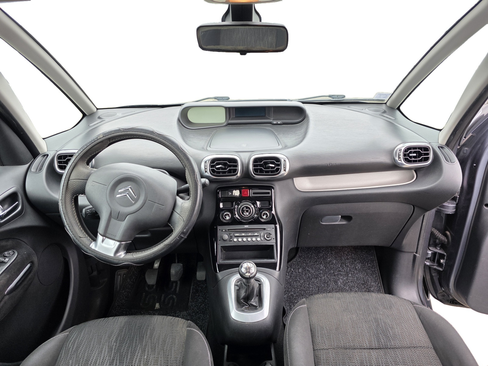 
                                                Voiture
                                                 CITROEN C3 PICASSO - 1.6 HDi 92 CV EXCLUSIVE