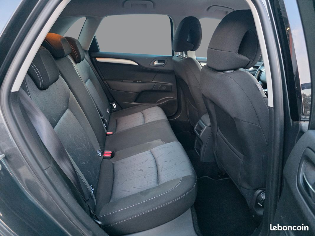 
                                                Voiture
                                                 CITROEN C4 - 1.6 HDi 115 CV Millenium