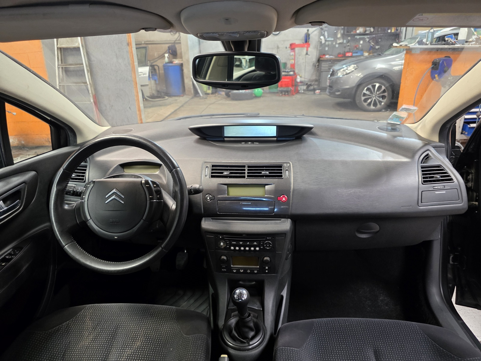 
                                                Voiture
                                                 CITROEN C4 - 1.6 HDi 90 CV VIRGIN MEGA - 5 CV