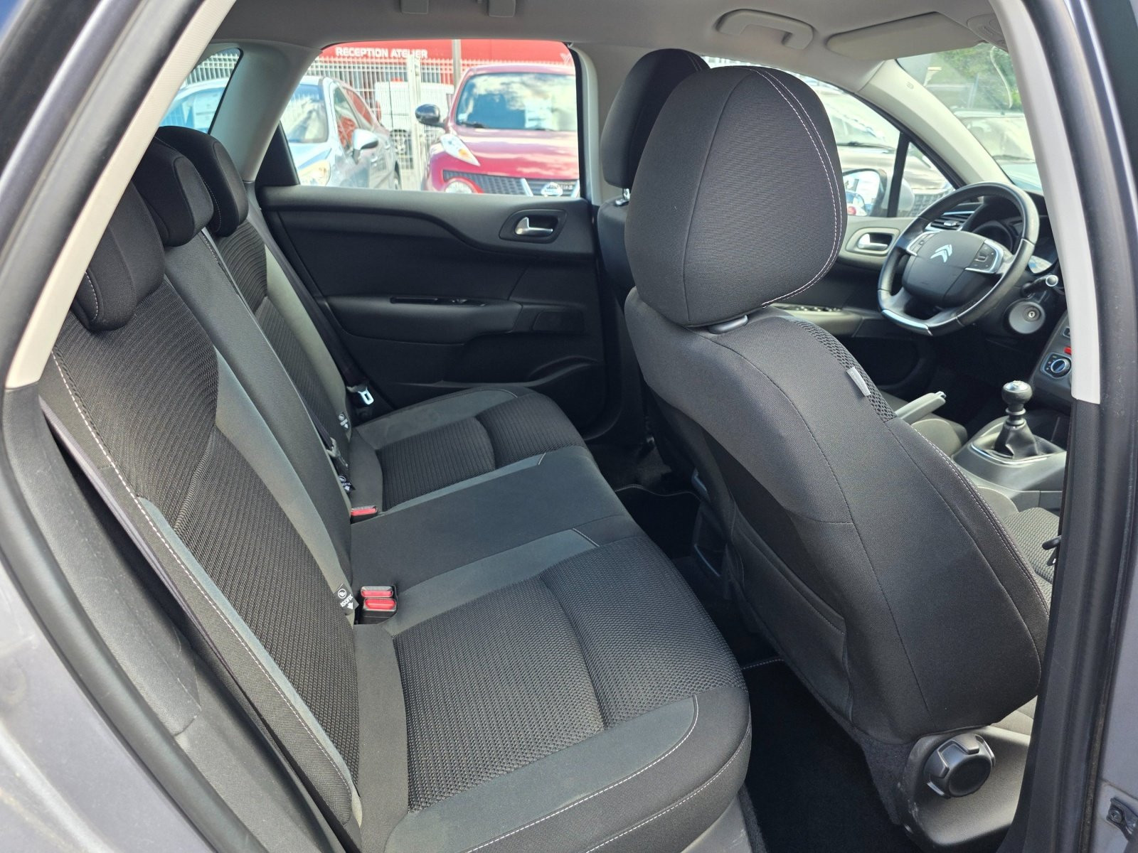 
                                                Voiture
                                                 Citroën C4