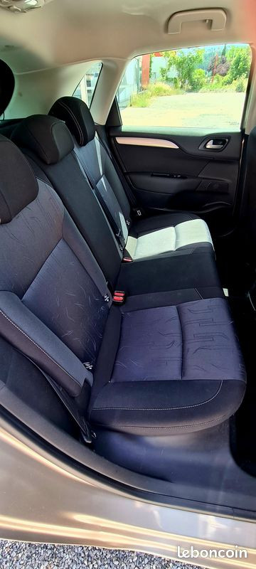 
                                                Voiture
                                                 Citroen c4 ii 1.6 hdi 90 ch business