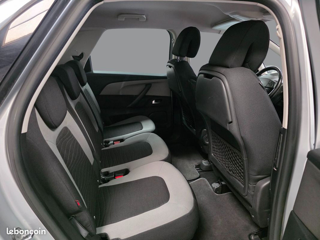
                                                Voiture
                                                 CITROEN C4 PICASSO - 1.6 e-HDi 115 CV Intensive - 6 CV