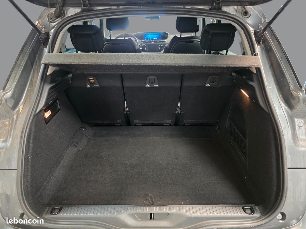 
                                                Voiture
                                                 CITROEN C4 PICASSO - 1.6 e-HDi 115 CV Intensive - 6 CV