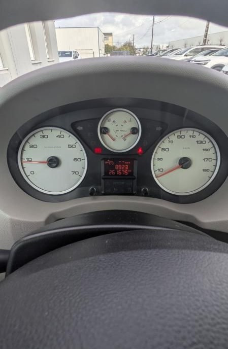 
                                                Voiture
                                                 Citroën Jumpy III - 2.0 HDi 120ch Business 9 places