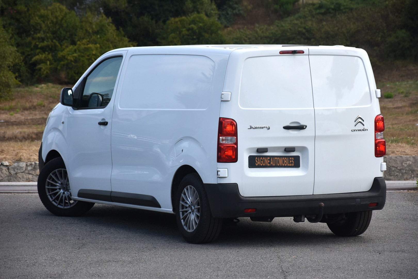 
                                                Voiture
                                                 Citroën JUMPY III taille M 2.0 BlueHDI 150 S&S Driver BV6 - Attelage