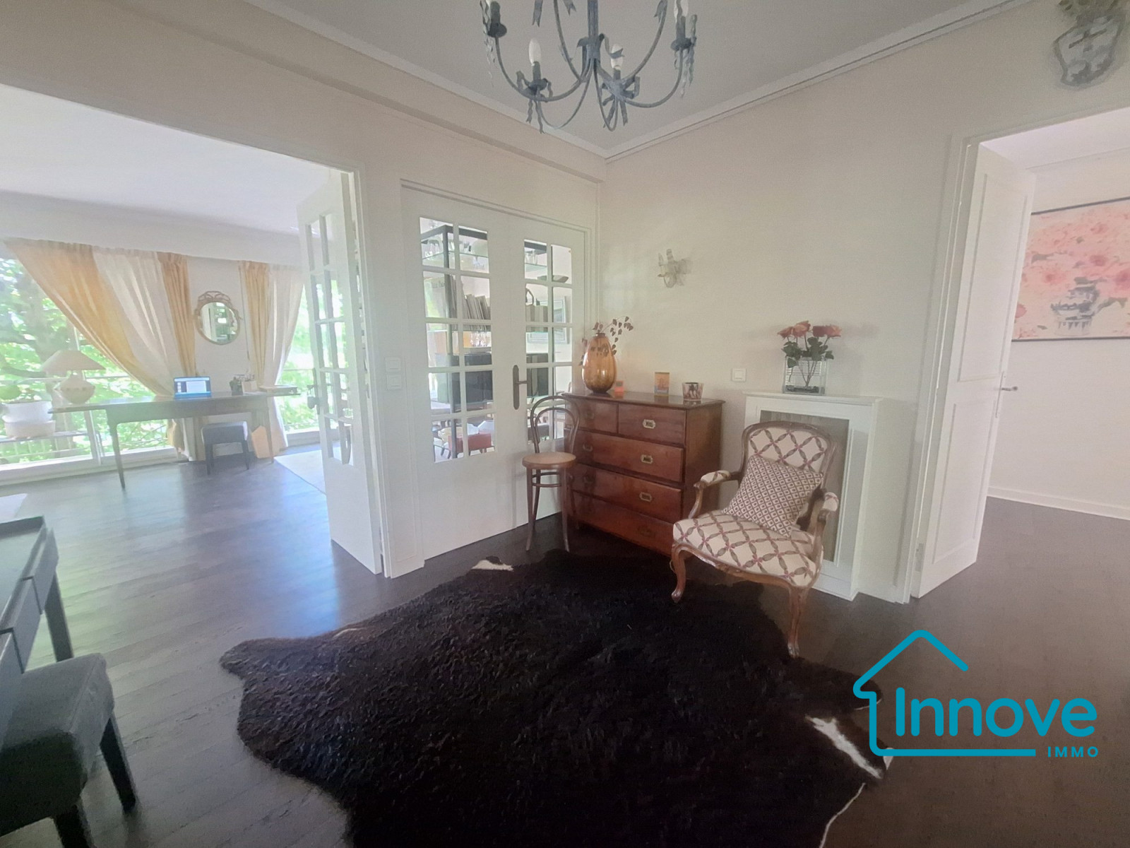 
                                                Vente
                                                 Clagny-Glatigny : 5 pièces dans la verdure et avec un excellent