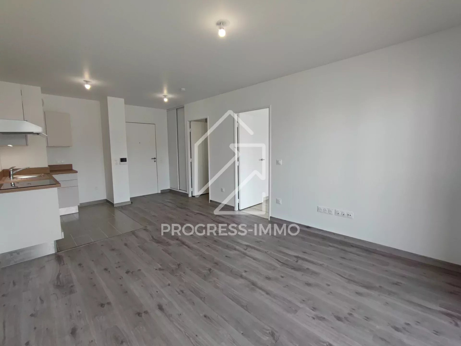
                                                Location
                                                 Clamart 2 pièces dans résidence de 2022