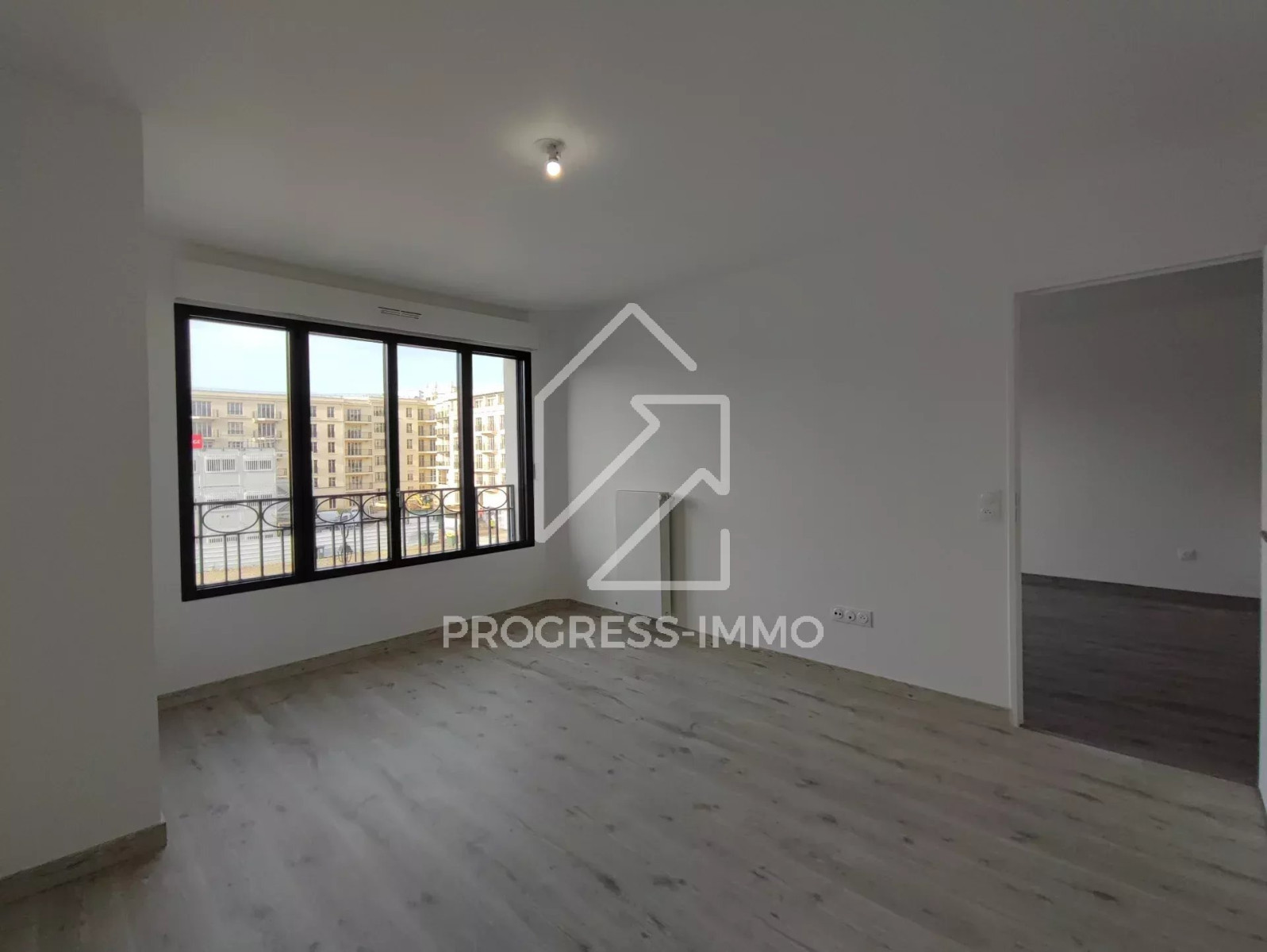 
                                                Location
                                                 Clamart 2 pièces dans résidence de 2022