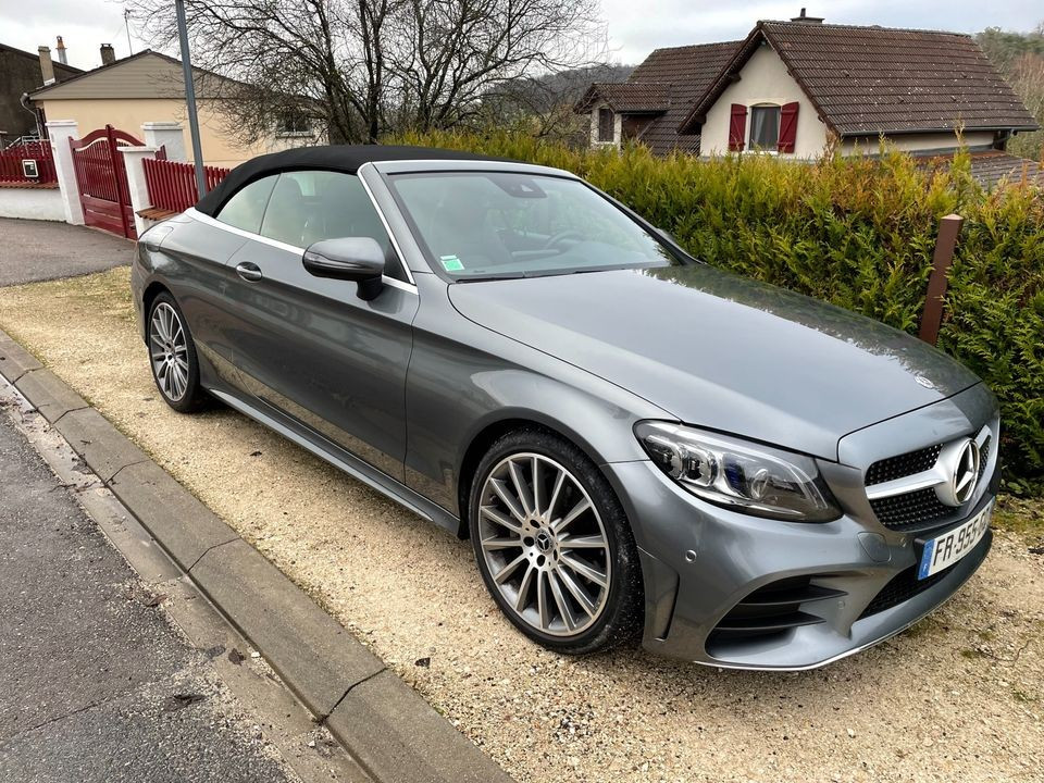 
                                                Voiture
                                                 classe c cabriolet 220 d amg