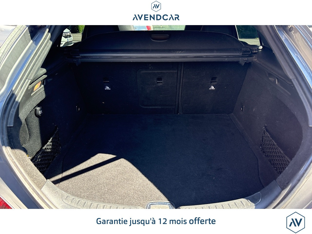 
                                                Voiture
                                                 CLASSE CLA SHOOTING BRAKE 2.2 220 CDI 175 FASCINATION 7G-DCT BVA