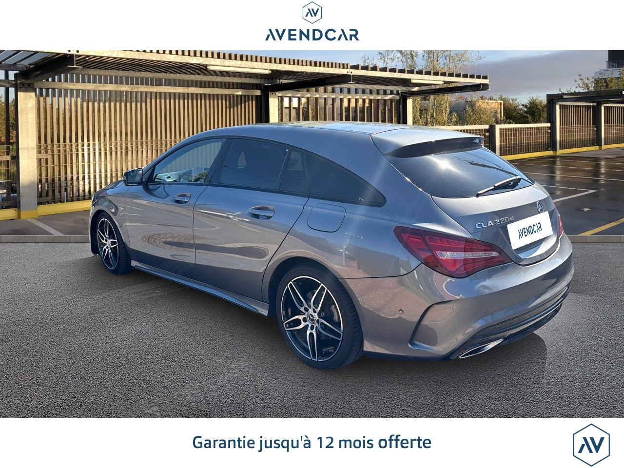 
                                                Voiture
                                                 CLASSE CLA SHOOTING BRAKE 2.2 220 CDI 175 FASCINATION 7G-DCT BVA