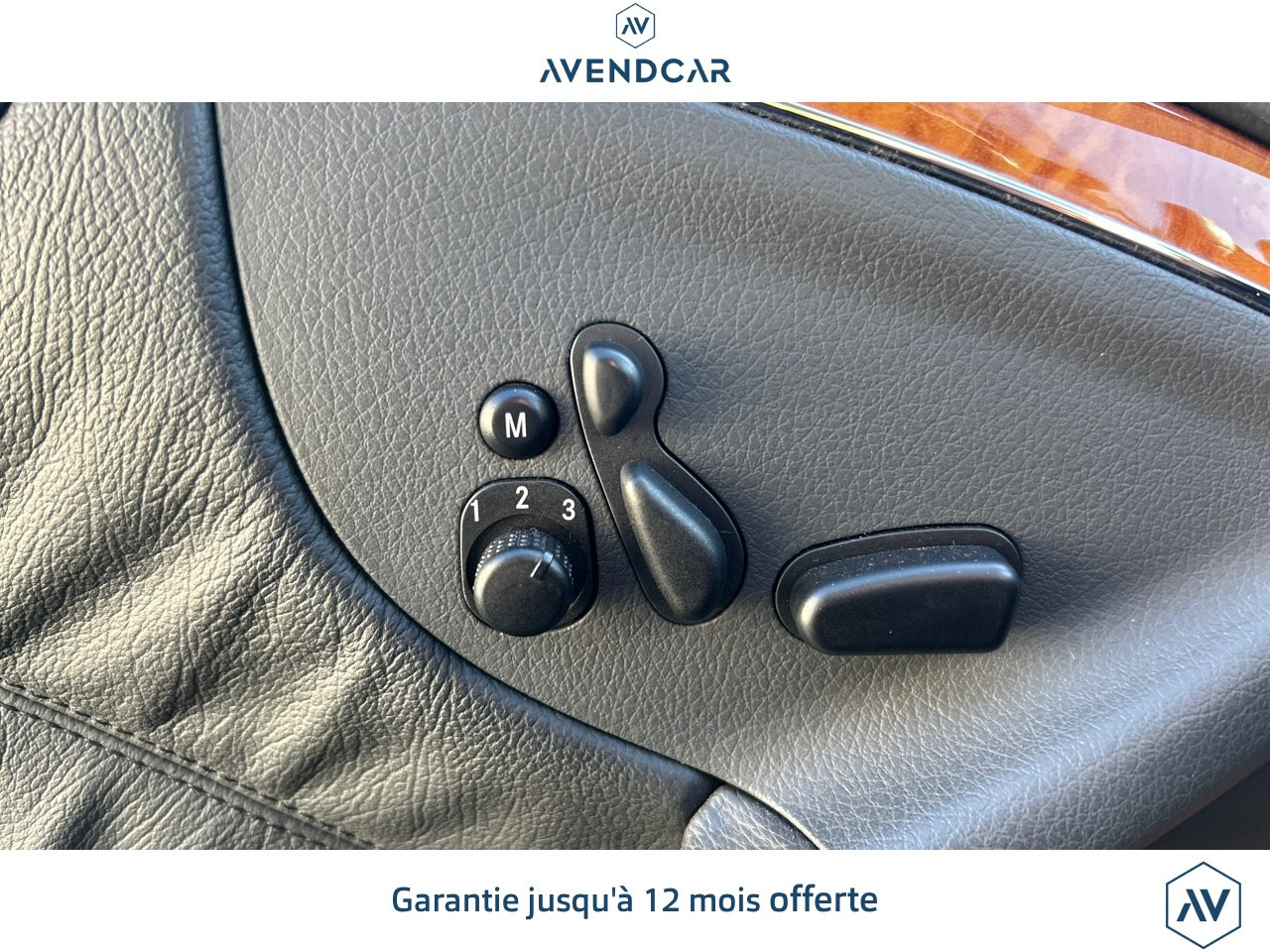 
                                                Voiture
                                                 CLASSE CLK COUPE 3.2 320 AVANTGARDE BVA