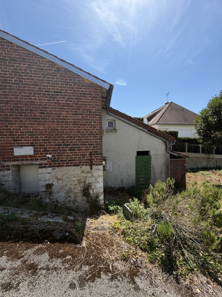 
                                                Vente
                                                 Clermont - Maison de 40m² à rénové