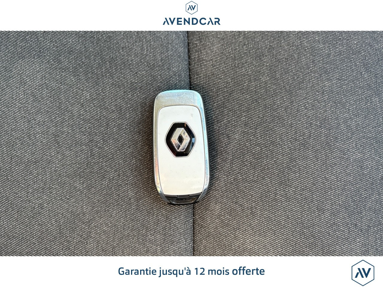 
                                                Voiture
                                                 CLIO 1.0 TCE 90 EQUILIBRE