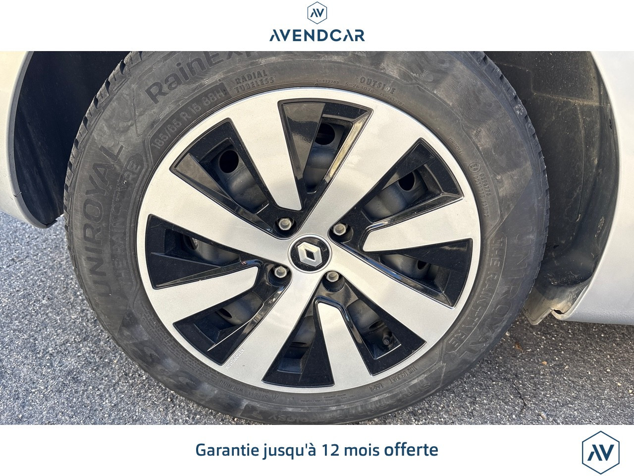 
                                                Voiture
                                                 CLIO 1.0 TCE 90 EQUILIBRE