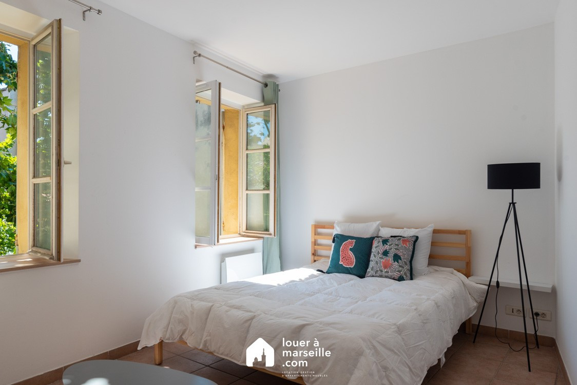 
                                                Location
                                                 CLOCHER DES ACCOULES