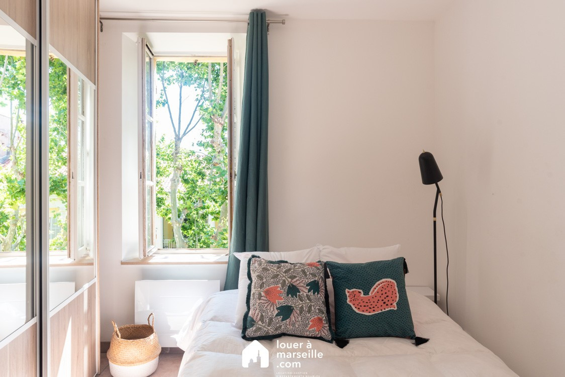 
                                                Location
                                                 CLOCHER DES ACCOULES