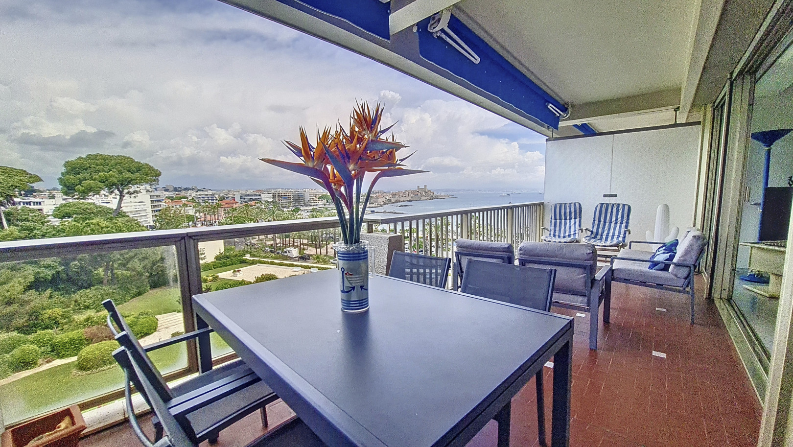 
                                                Vente
                                                 CO-EXCLUSIVITE : Unique - F3 vue panoramique