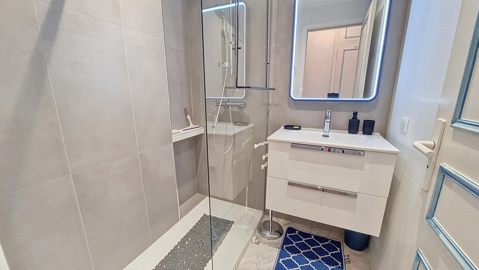 
                                                Vente
                                                 CO-EXCLUSIVITE : Unique - F3 vue panoramique