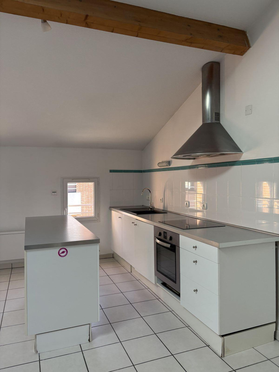 
                                                Location
                                                 Cœur de quartier Busca