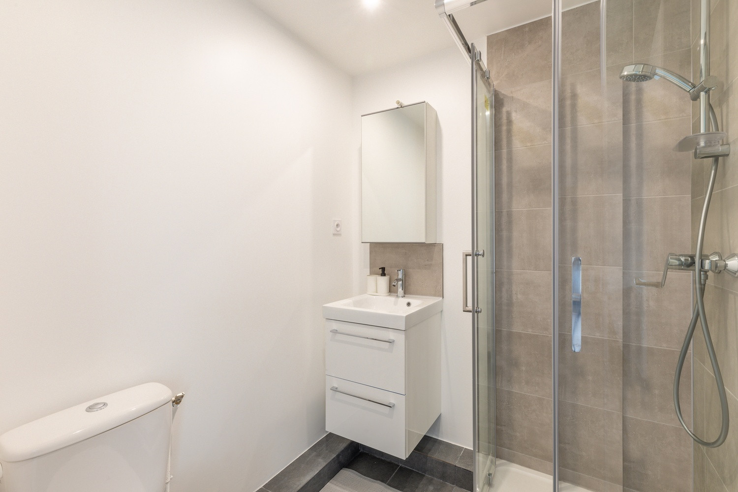 
                                                Colocation
                                                 COLIVING A L'HAY LES ROSES