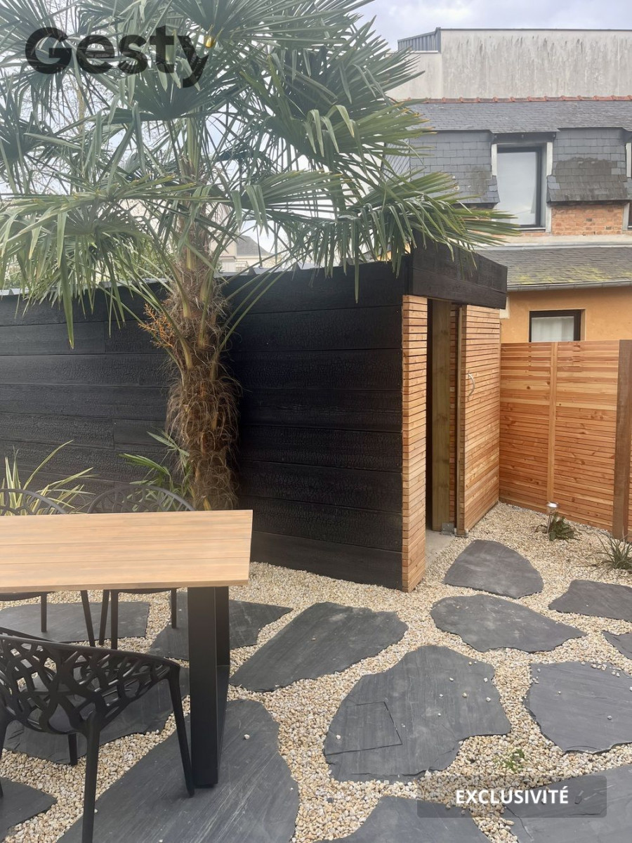 
                                                Colocation
                                                 COLIVING DE STANDING