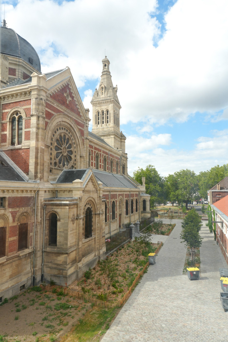 
                                                Location
                                                 Coliving Parvis St-Michel - Chb avec sdb privées