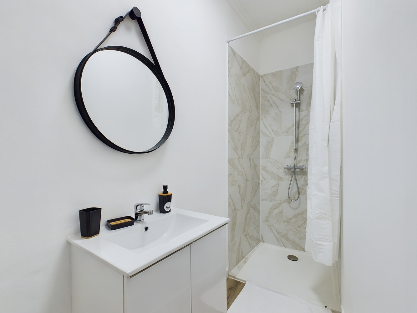 
                                                Colocation
                                                 Collocation à Lille