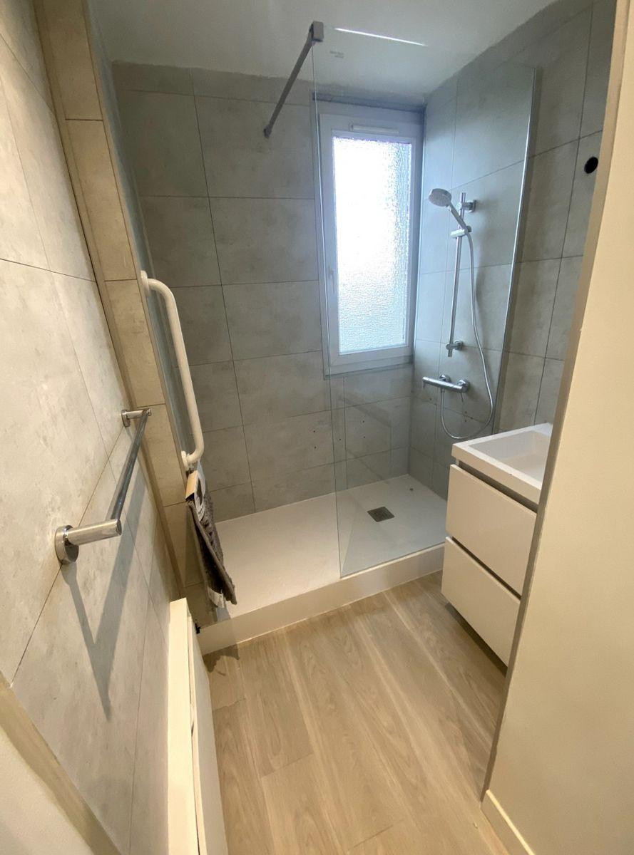
                                                Colocation
                                                 Collocation meublée - 2 chambres de disponible