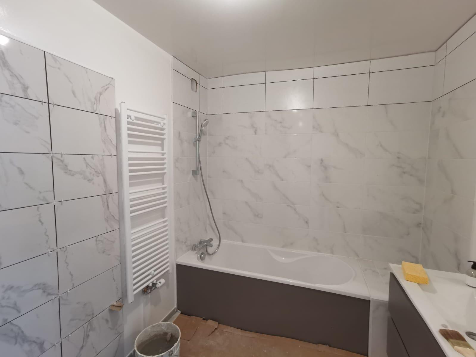 
                                                Colocation
                                                 Colo neuve–RER C Les Ardoines–APL&bail individuel