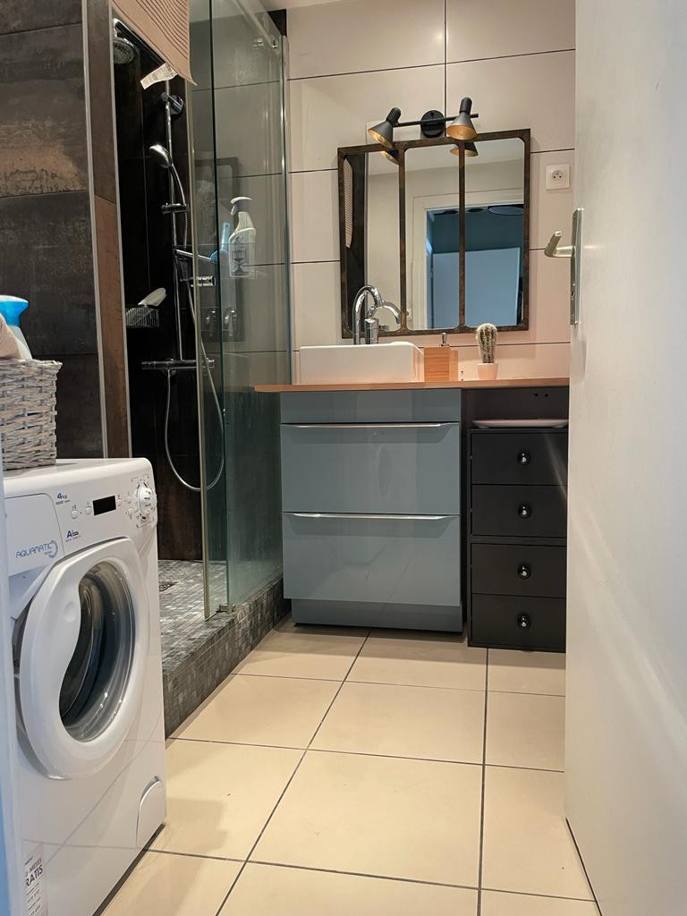 
                                                Colocation
                                                 Coloc 100% féminine –Clim, Balcon, Tramway & Calme