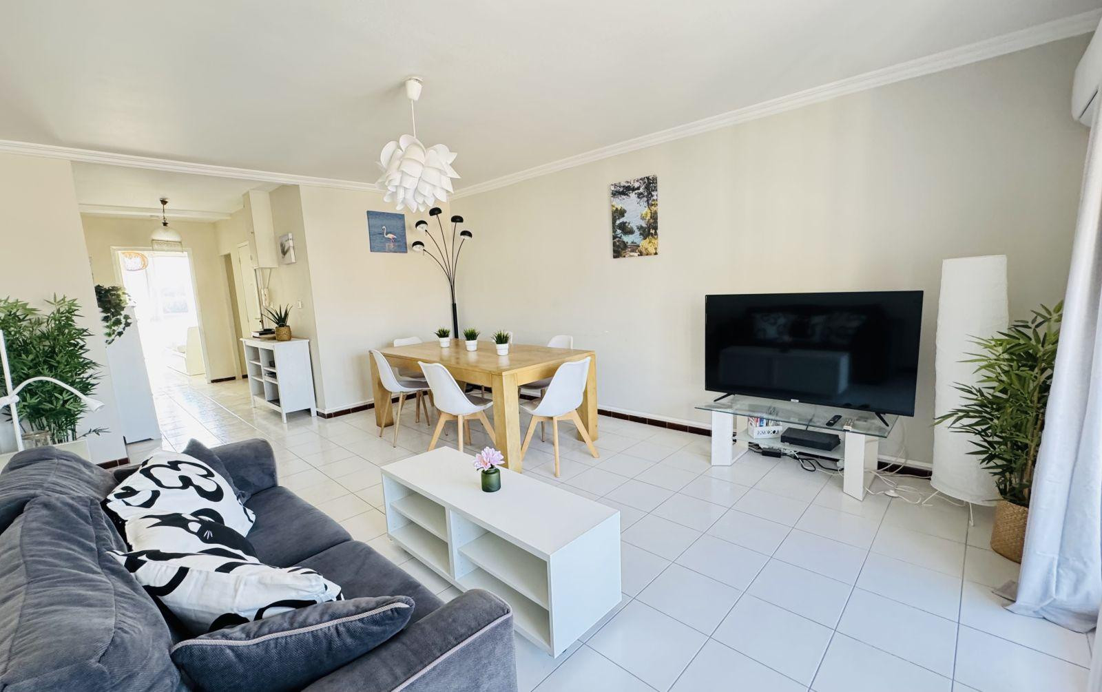 
                                                Colocation
                                                 Coloc de standing Mayol balcon vue mer et montagne