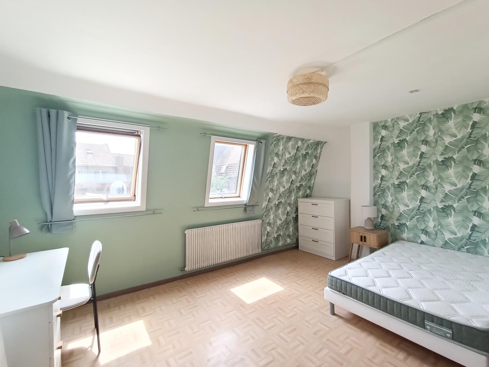 
                                                Colocation
                                                 COLOC FÉMININE ROUBAIX – CHAMBRES DISPONIBLES