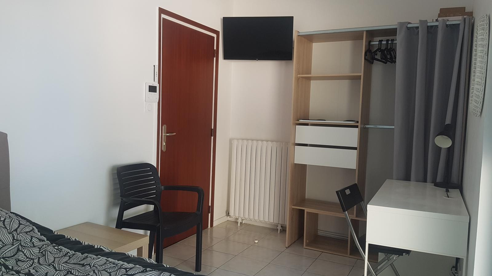 
                                                Colocation
                                                 COLOC IDEALE POUR ETUDIANT OU STAGIAIRE MARMILHAT
