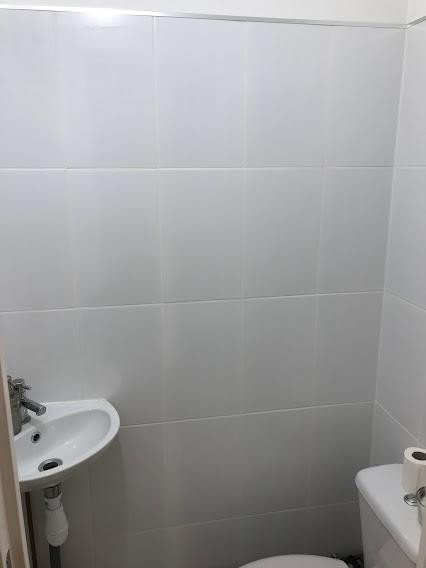 
                                                Colocation
                                                 Coloc studieuse - RER 3 mins – supermarché 1 min