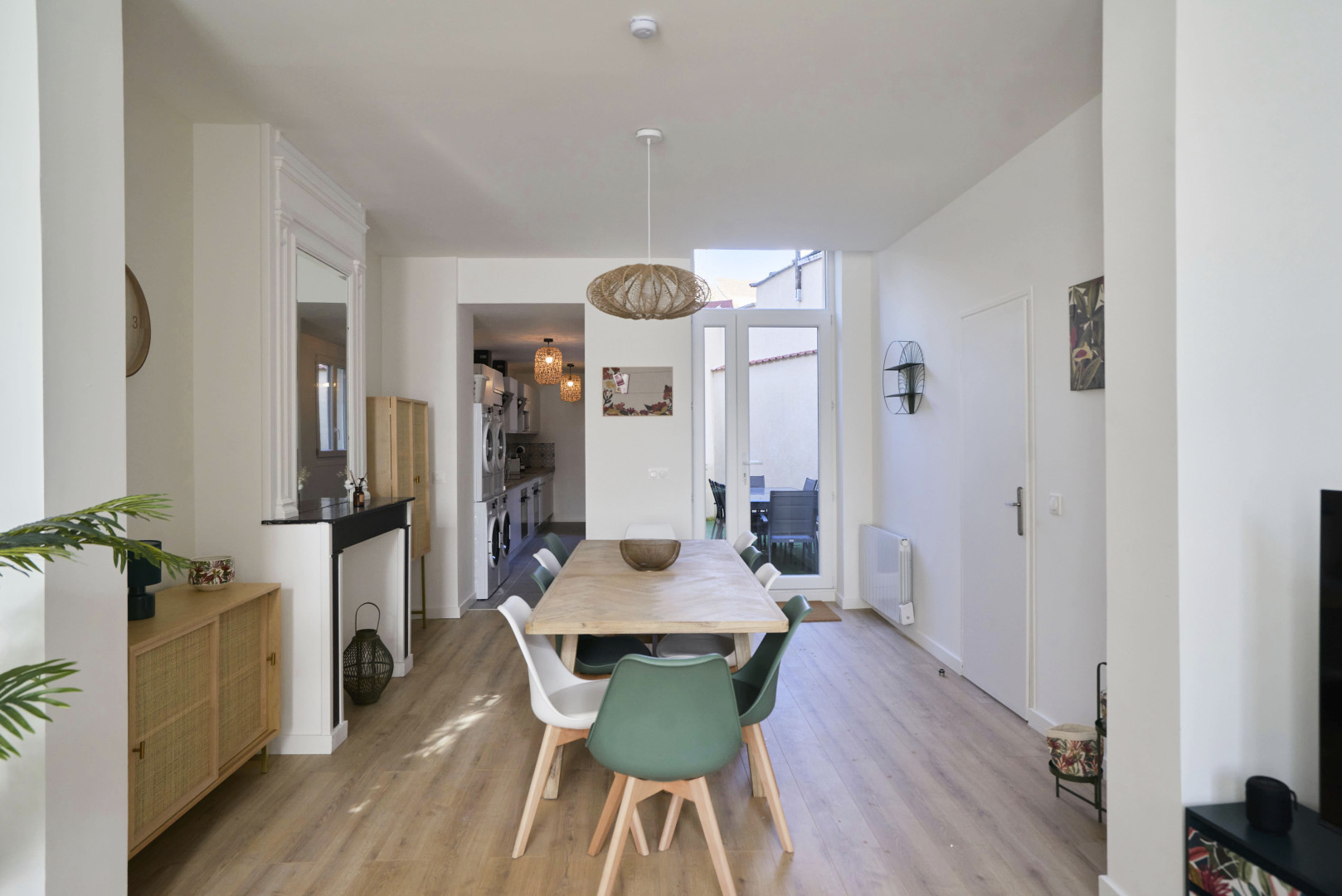 
                                                Colocation
                                                 Colocation 10 chambres