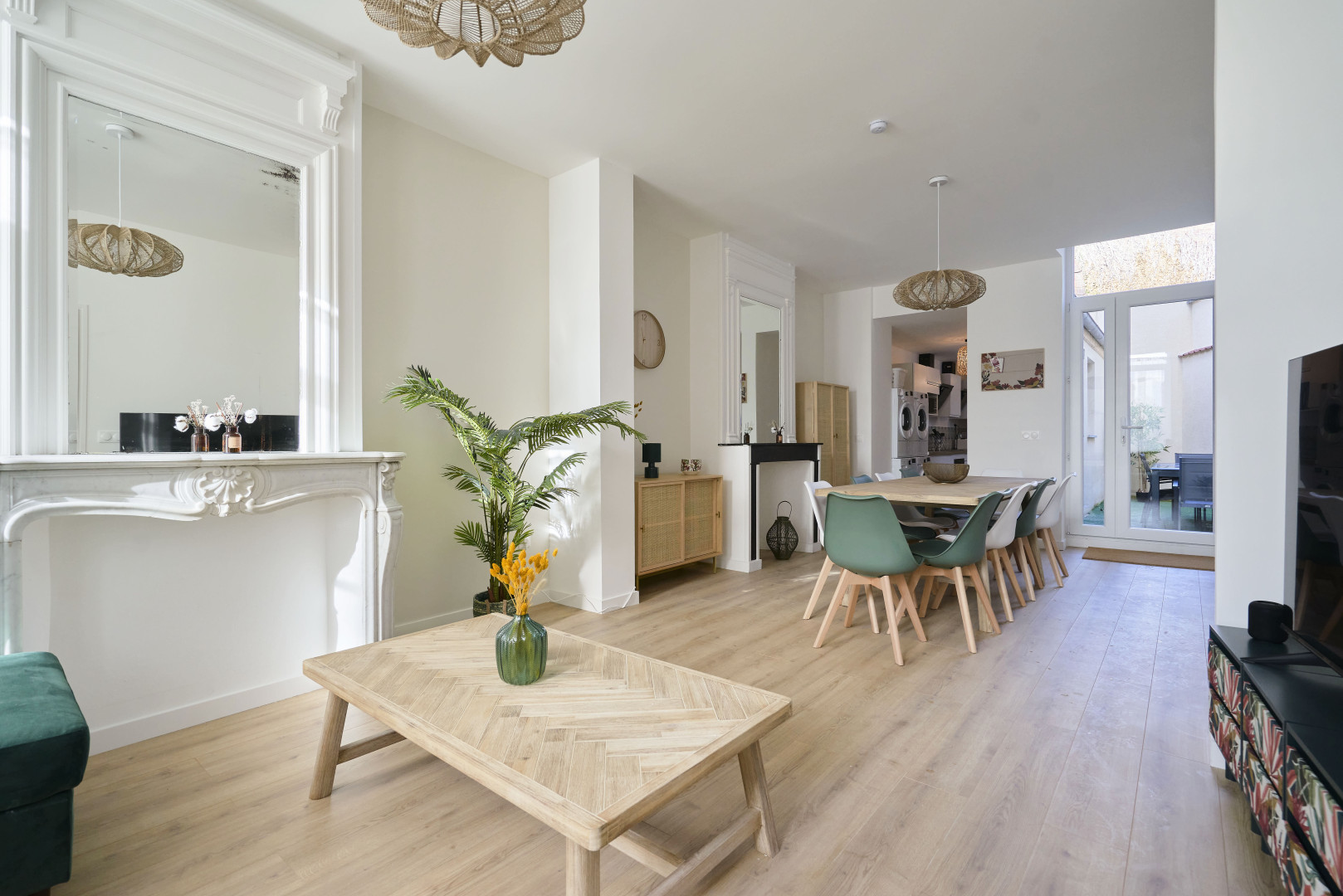 
                                                Colocation
                                                 Colocation 10 chambres