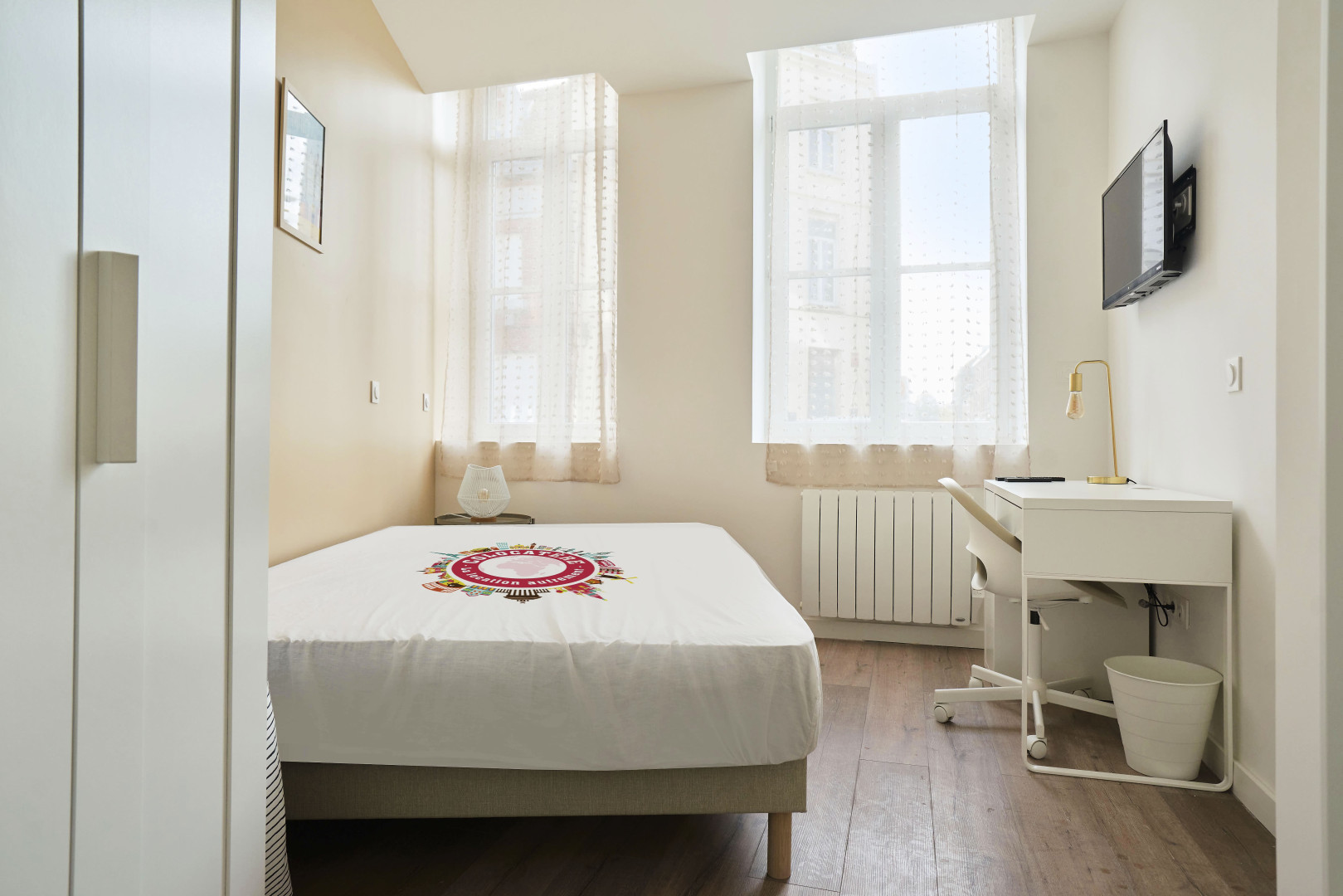 
                                                Colocation
                                                 Colocation 10 chambres