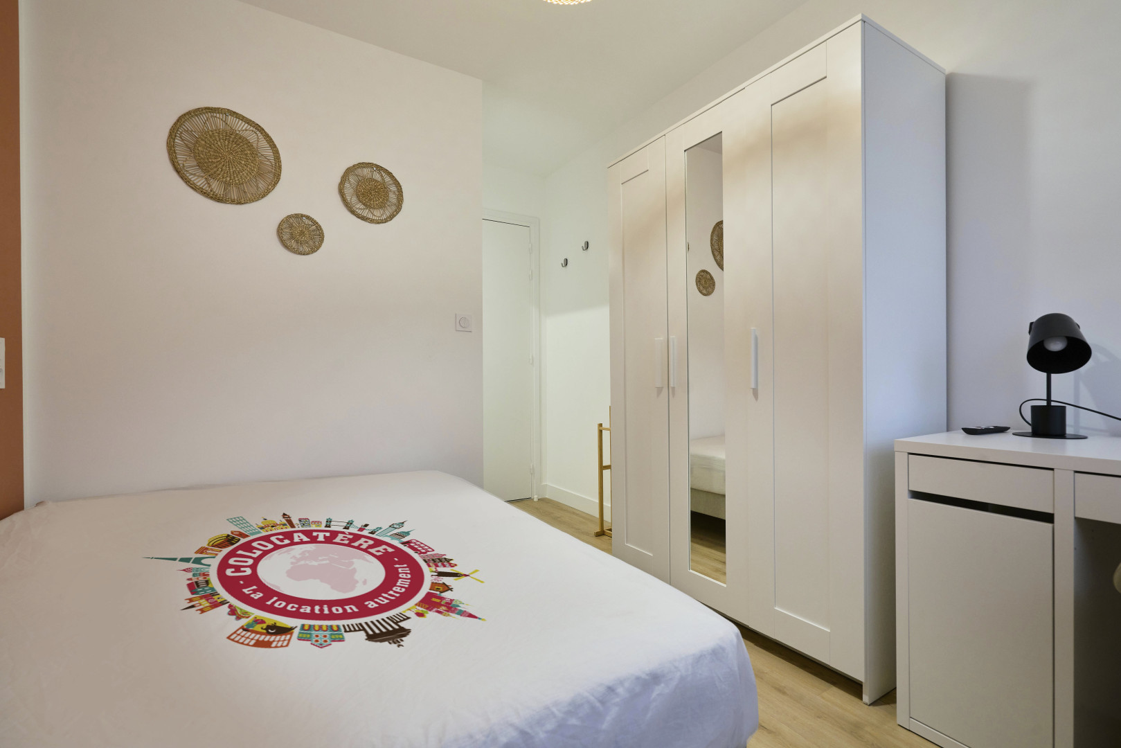 
                                                Colocation
                                                 Colocation 10 chambres